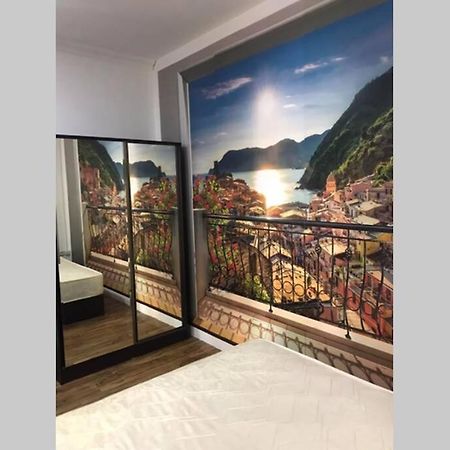יירבאן Studio Apartment Near Republic Square מראה חיצוני תמונה